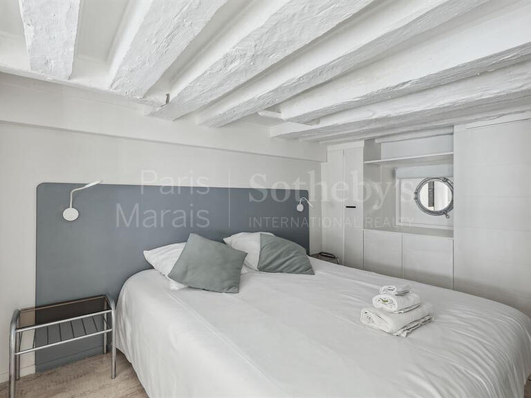 Appartement Paris 4e - 3 chambres - 73m²