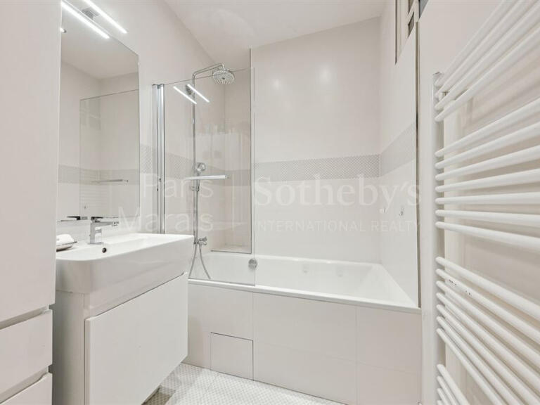 Apartment Paris 4e - 4 bedrooms - 111m²