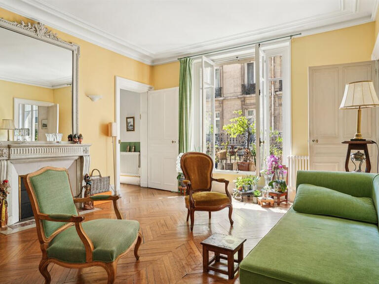 Sale Apartment Paris 6e - 3 bedrooms