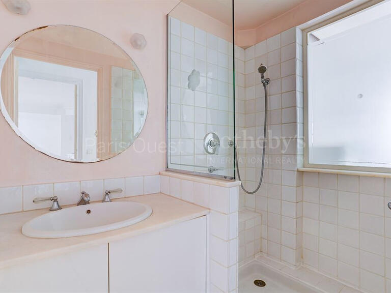 Sale Apartment Paris 6e - 3 bedrooms