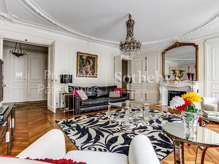 Apartment Paris 6e - 3 bedrooms - 139m²