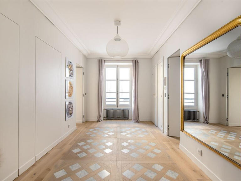 Appartement Paris 6e - 3 chambres - 137m²