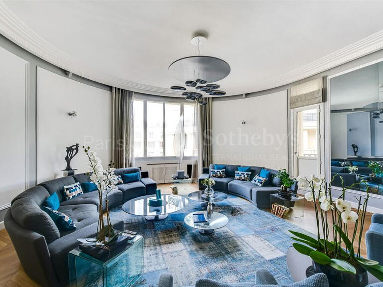 Sale Apartment Paris - 3 bedrooms