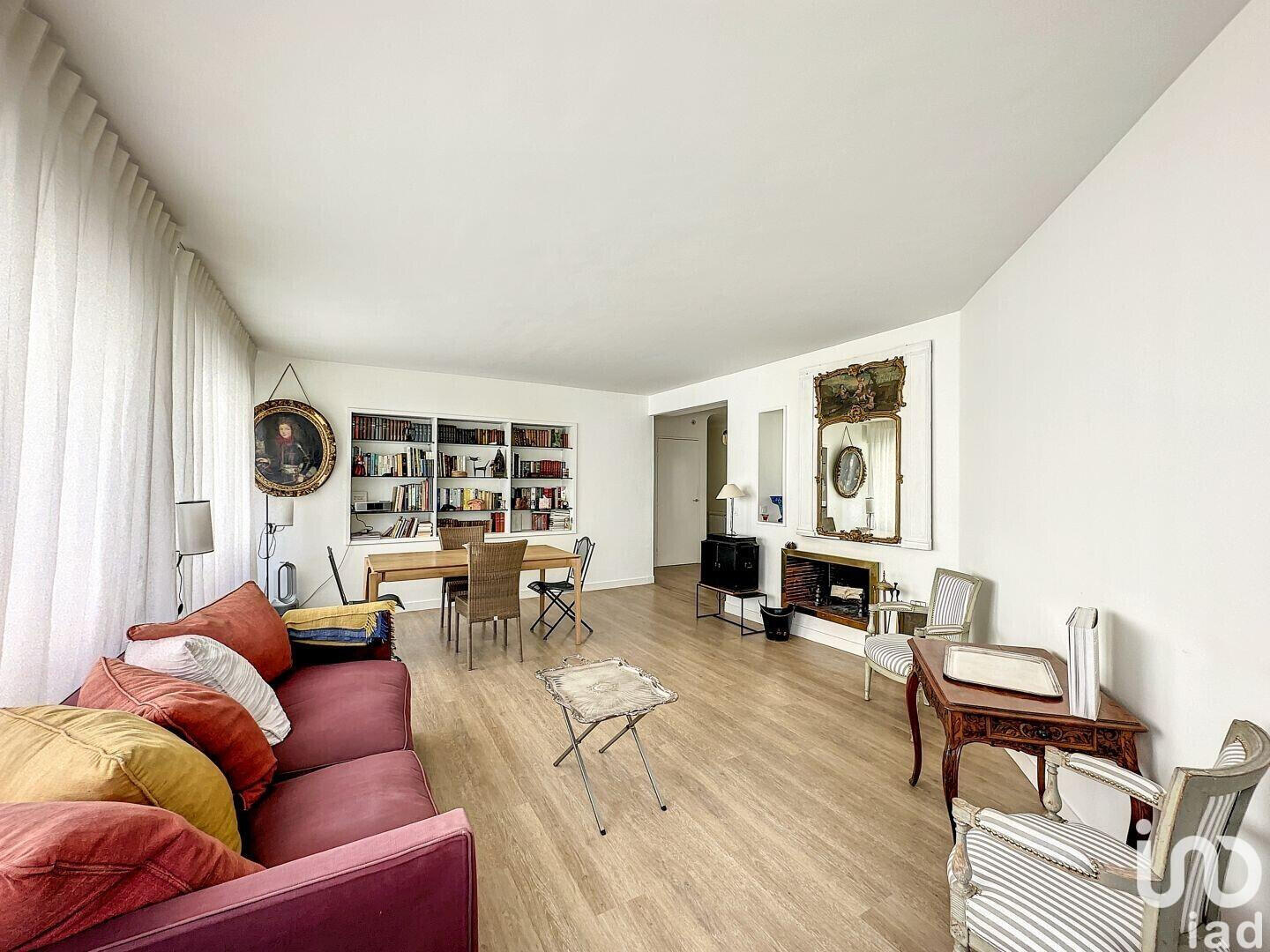 Sale Apartment Paris 7e : 1 130 000€