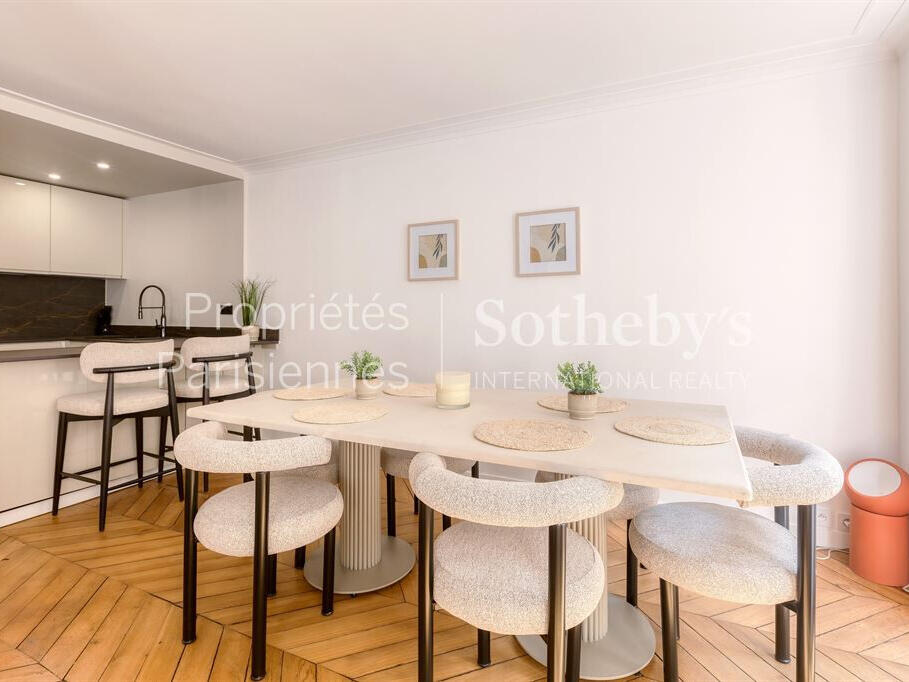 Apartment Paris 7e