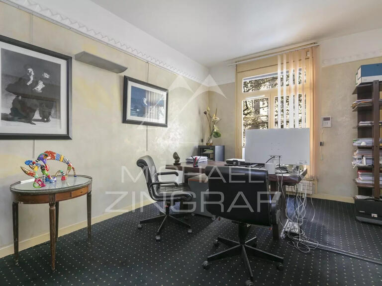 Appartement Paris 7e - 9 chambres - 260m²