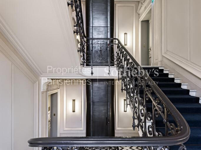 Apartment Paris 7e - 3 bedrooms - 331m²