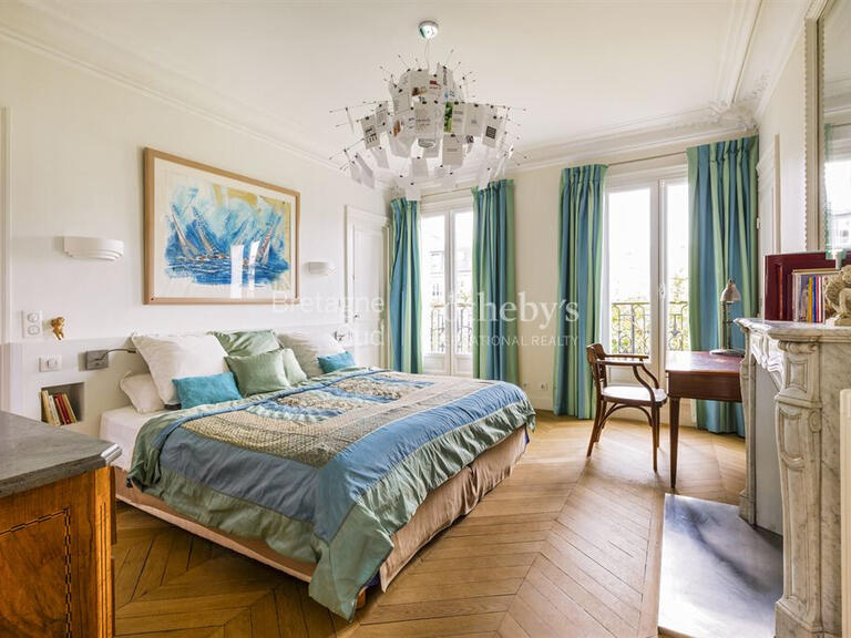 Appartement Paris 7e - 3 chambres - 115m²