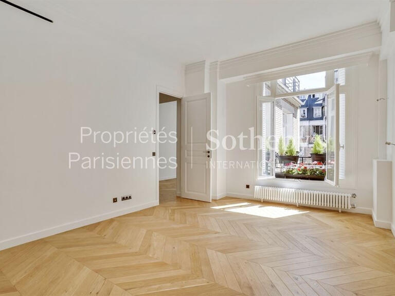 Sale Apartment Paris 7e - 4 bedrooms