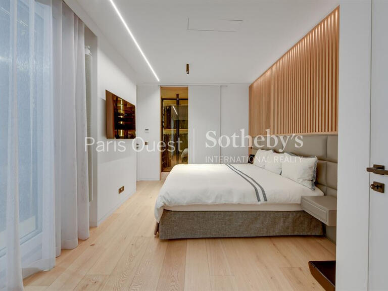 Sale Apartment Paris 7e - 2 bedrooms