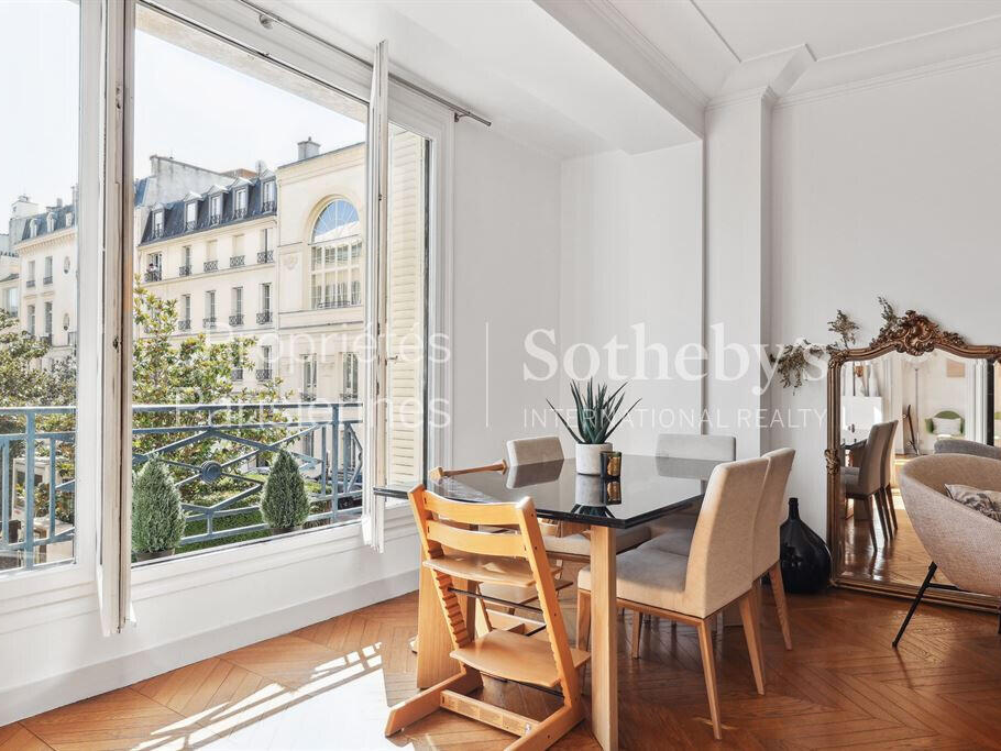 Apartment Paris 7e