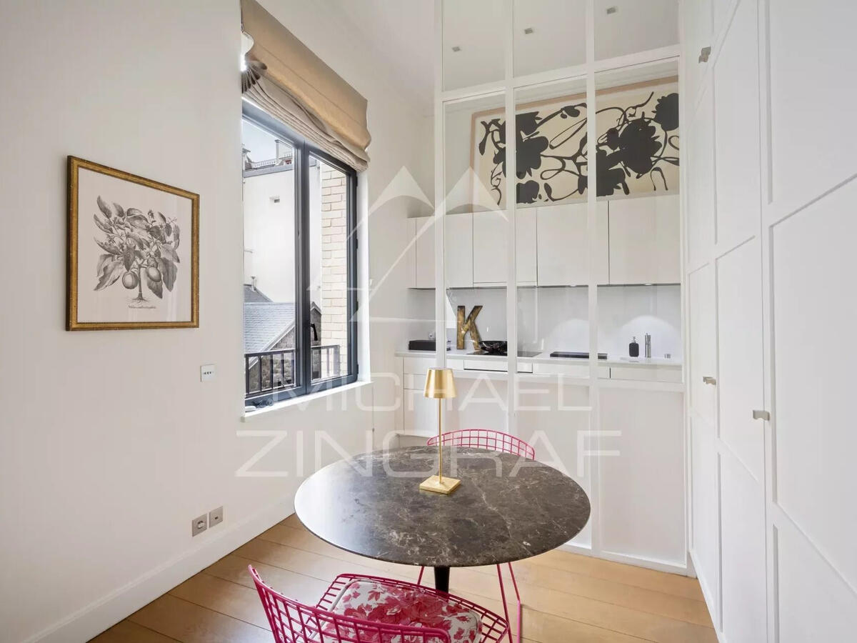 Apartment Paris 7e