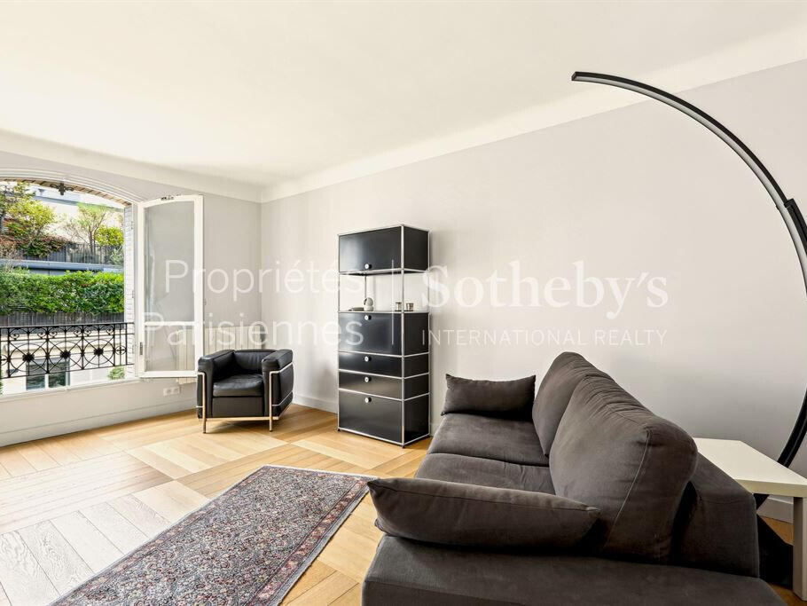 Apartment Paris 7e