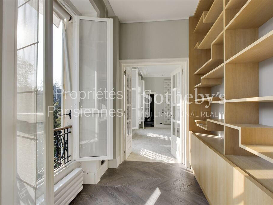 Apartment Paris 7e