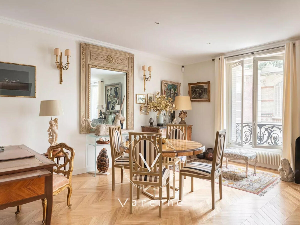 Apartment Paris 7e