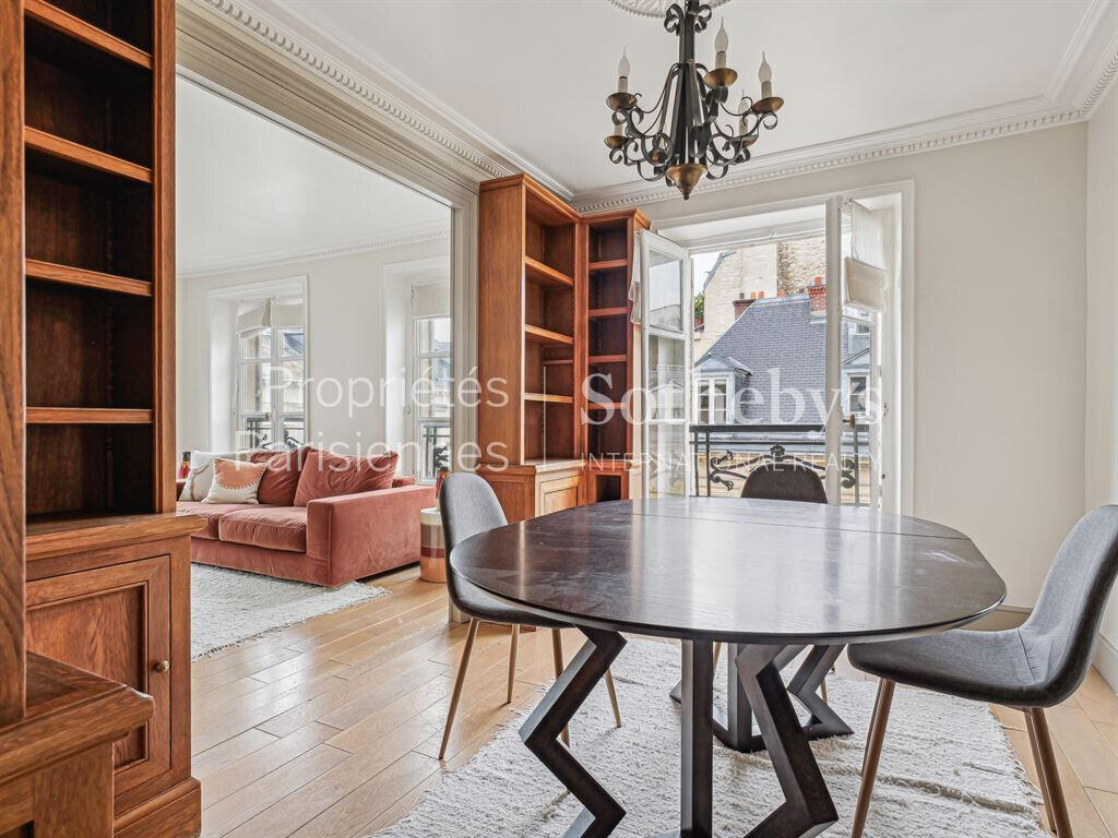 Apartment Paris 7e