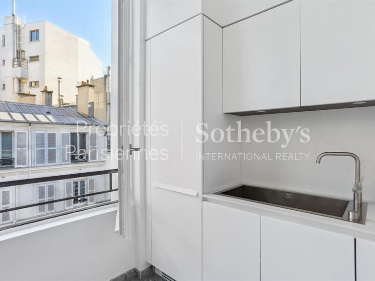 Appartement Paris 7e - 2 chambres - 81m²