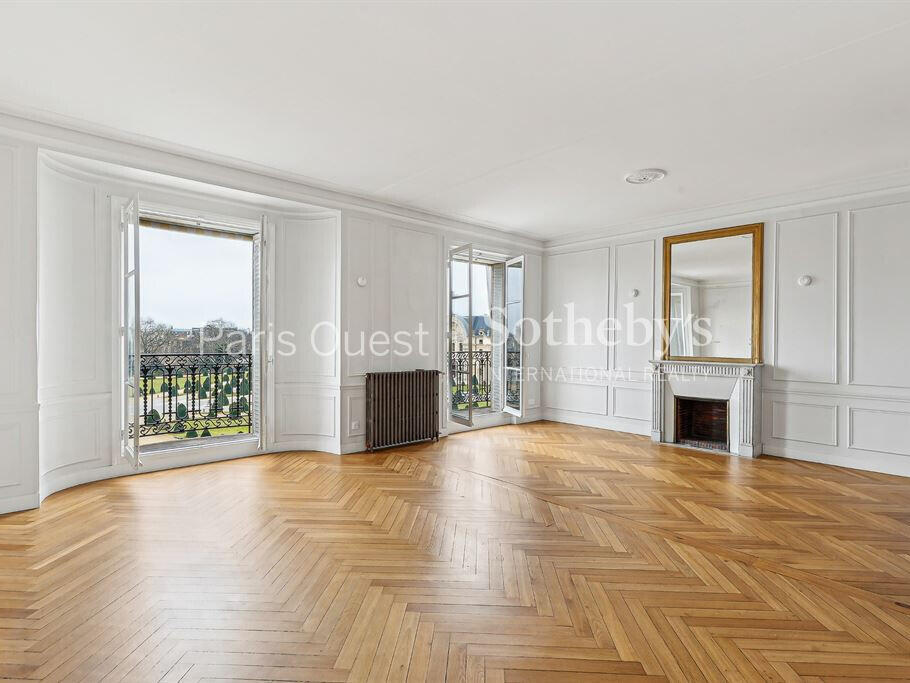 Apartment Paris 7e