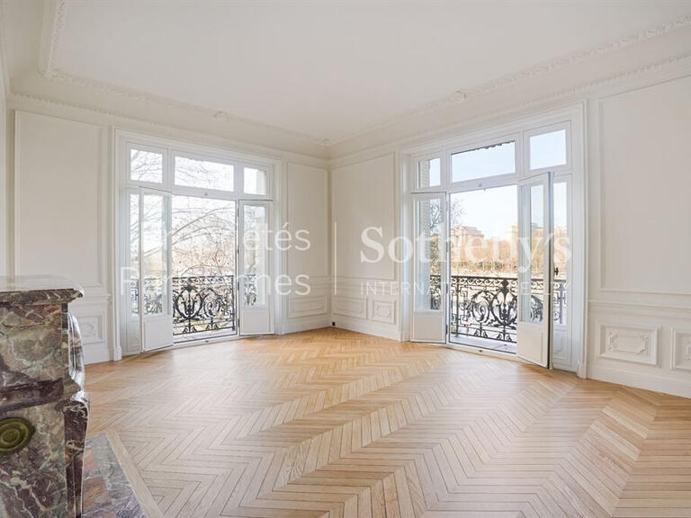 Appartement Paris 7e - 3 chambres - 191m²