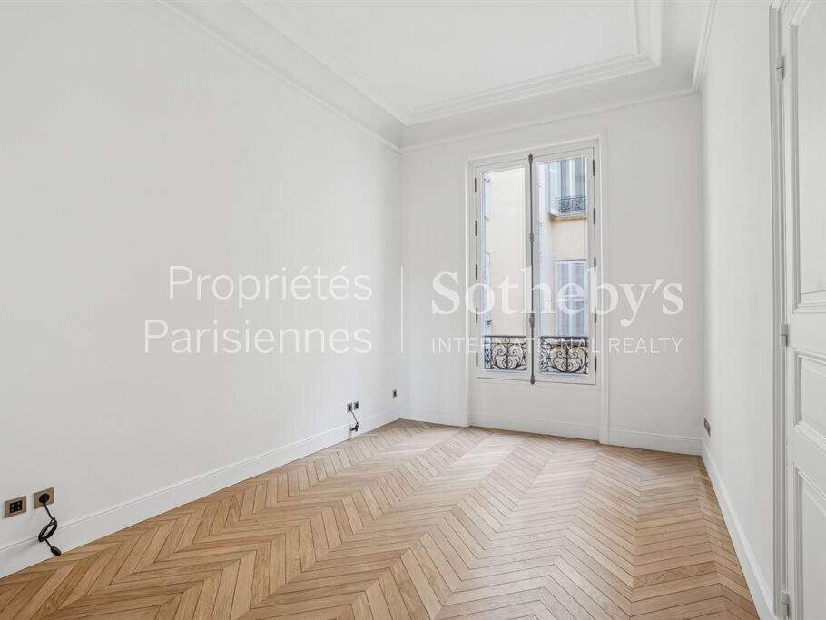 Apartment Paris 7e