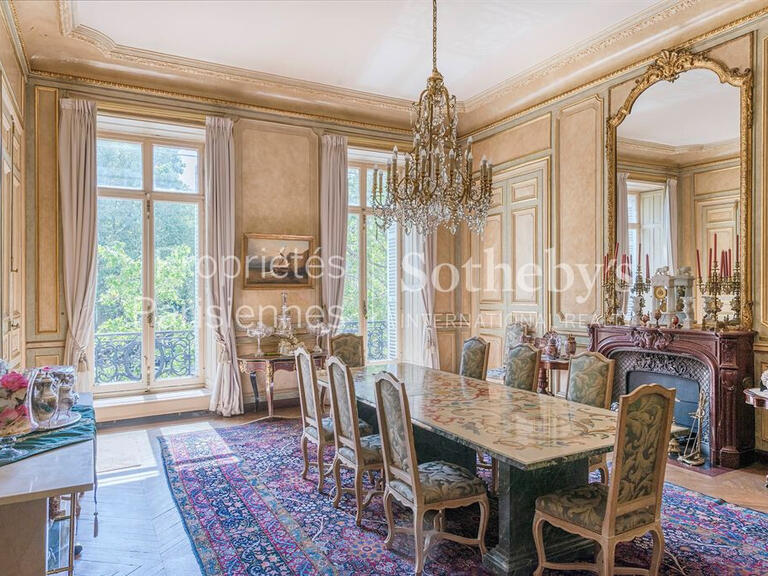 Sale Apartment Paris 8e - 5 bedrooms