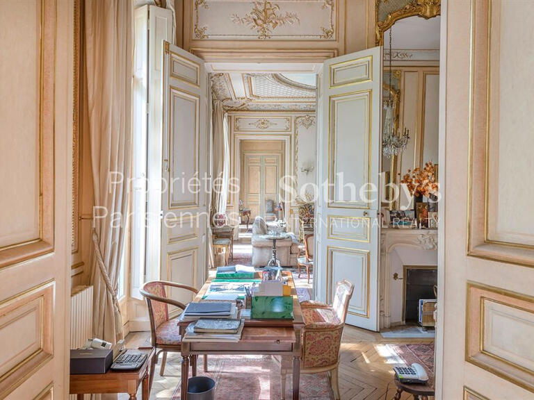 Sale Apartment Paris 8e - 5 bedrooms