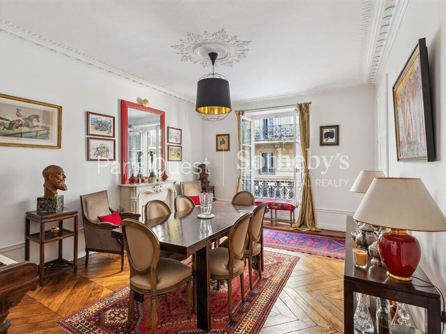 Apartment Paris 8e