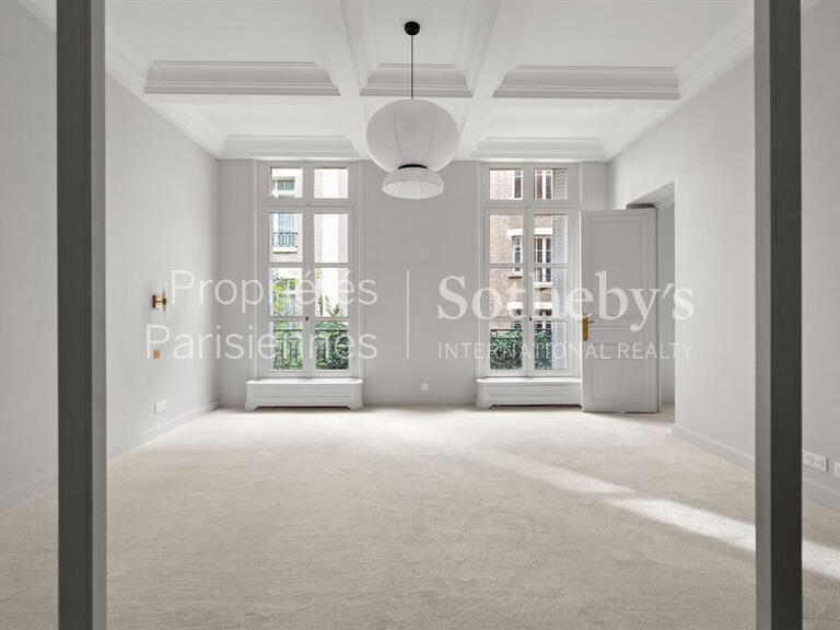 Appartement Paris 8e - 3 chambres - 277m²