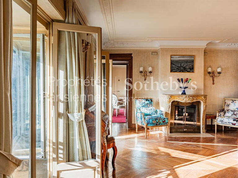 Apartment Paris 8e - 2 bedrooms - 180m²