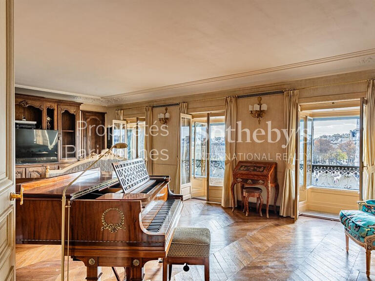 Apartment Paris 8e - 2 bedrooms - 180m²