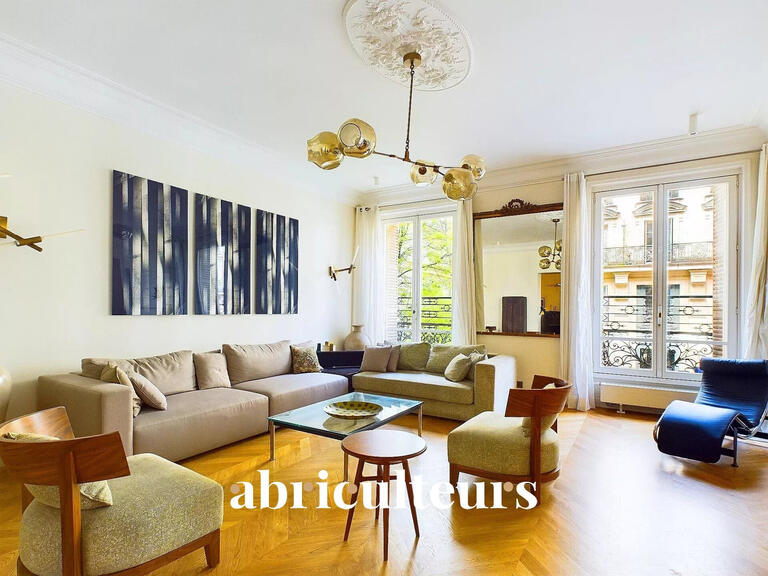 Appartement Paris 8e - 3 chambres - 217m²