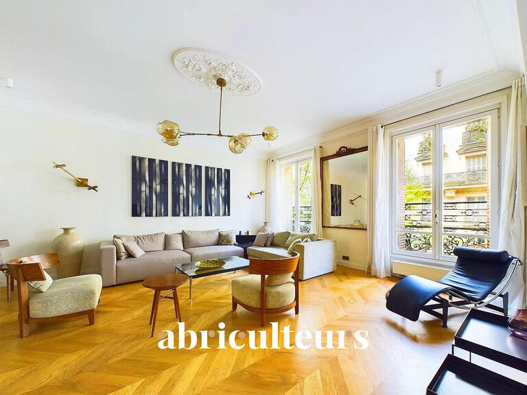 Appartement Paris 8e - 3 chambres - 217m²