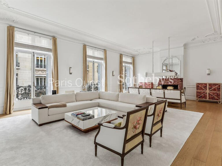 Apartment Paris 8e - 3 bedrooms - 248m²