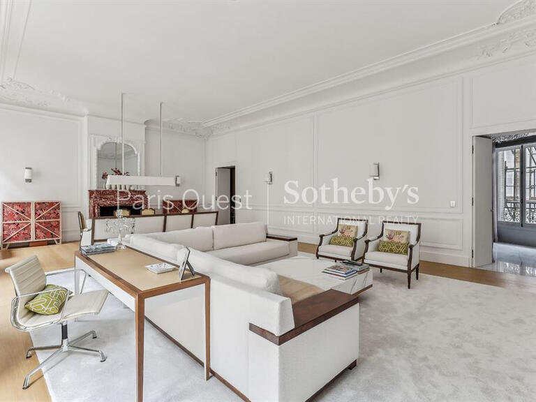 Apartment Paris 8e - 3 bedrooms - 248m²