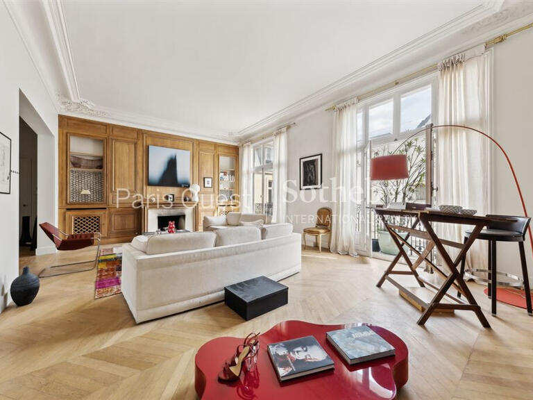 Apartment Paris 8e - 3 bedrooms - 156m²