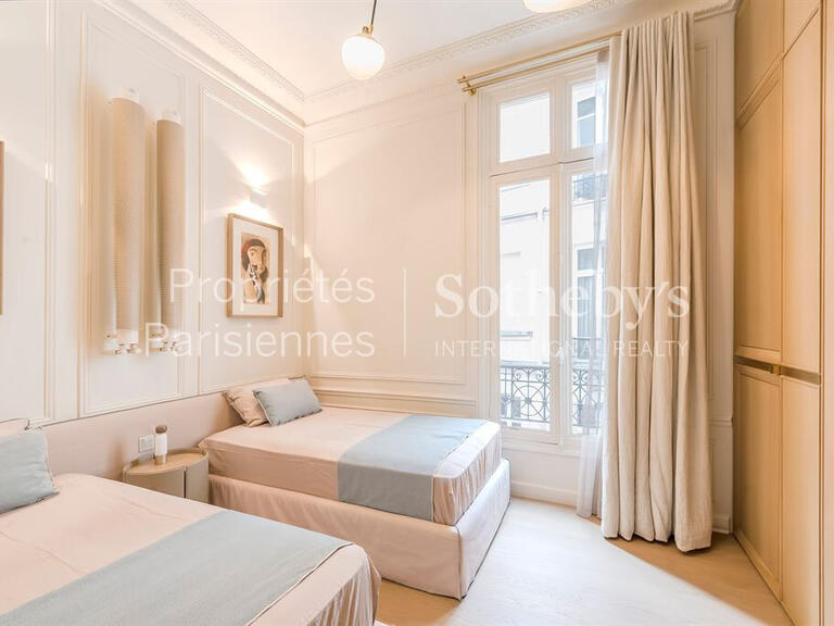 Apartment Paris 8e - 3 bedrooms - 160m²