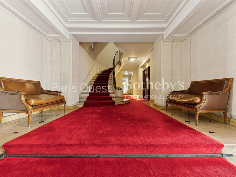 Apartment Paris 8e - 2 bedrooms - 137m²