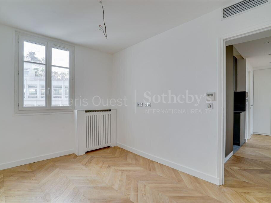 Apartment Paris 8e