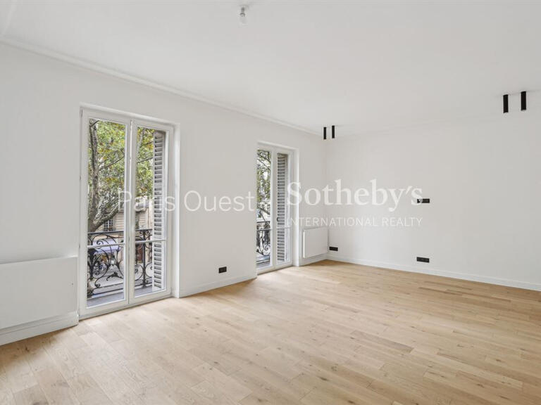 Appartement Paris 8e - 3 chambres - 142m²