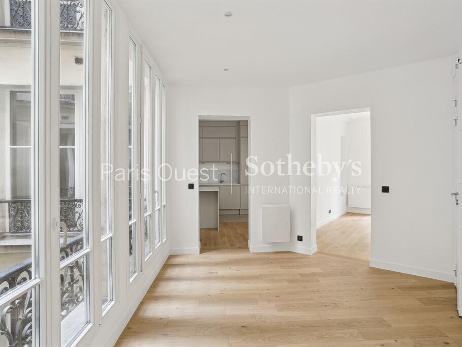 Apartment Paris 8e