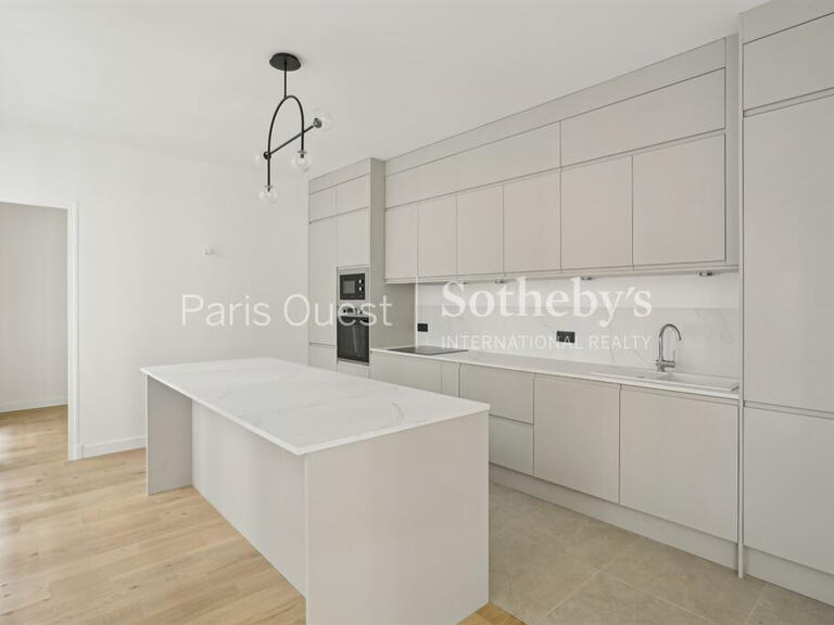 Apartment Paris 8e - 3 bedrooms - 142m²