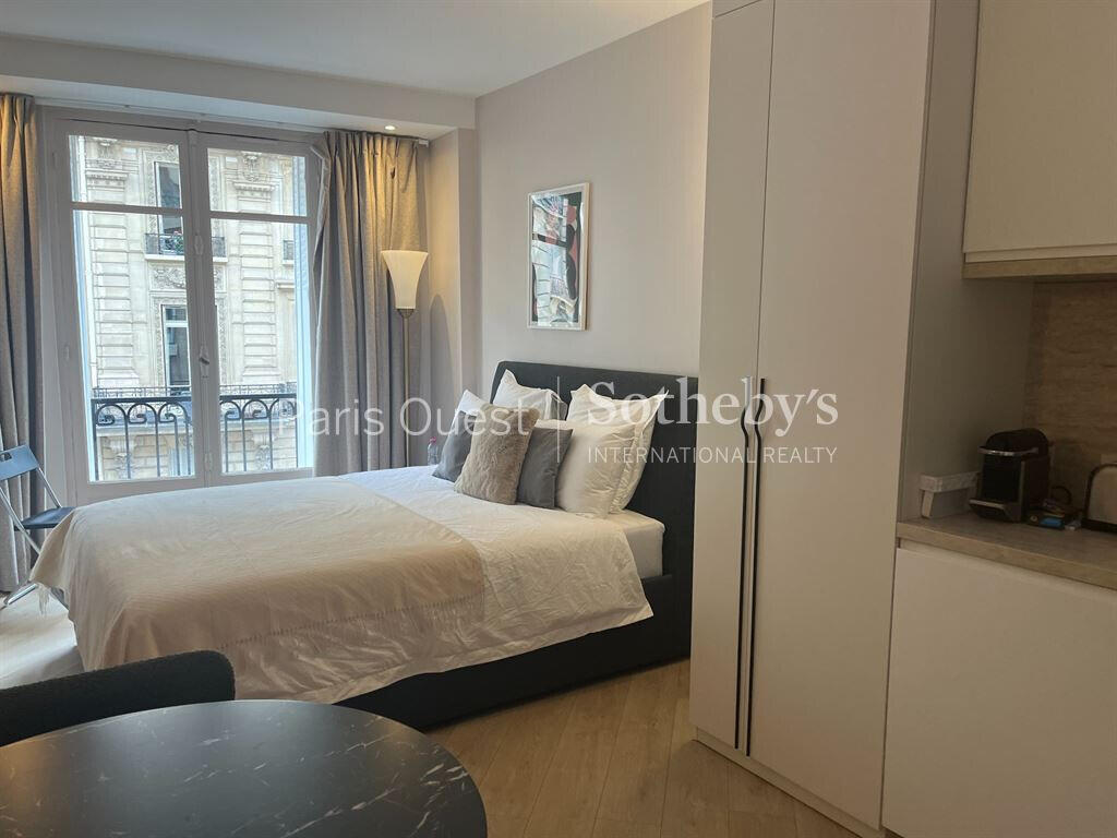 Apartment Paris 8e