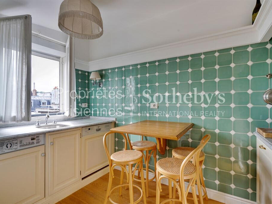 Apartment Paris 8e