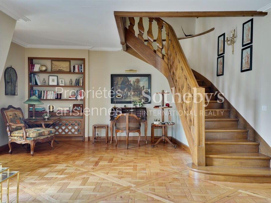 Apartment Paris 8e