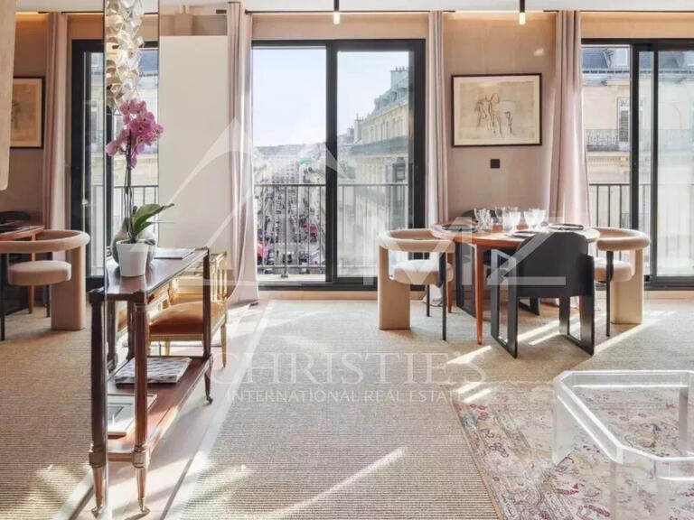 Appartement Paris 8e - 1 chambre - 63m²