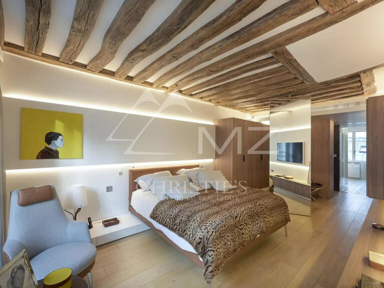 Appartement Paris 8e - 2 chambres - 117m²