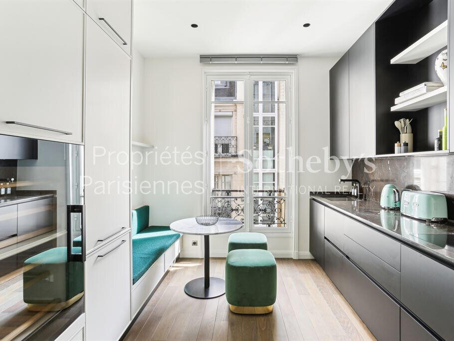 Apartment Paris 8e