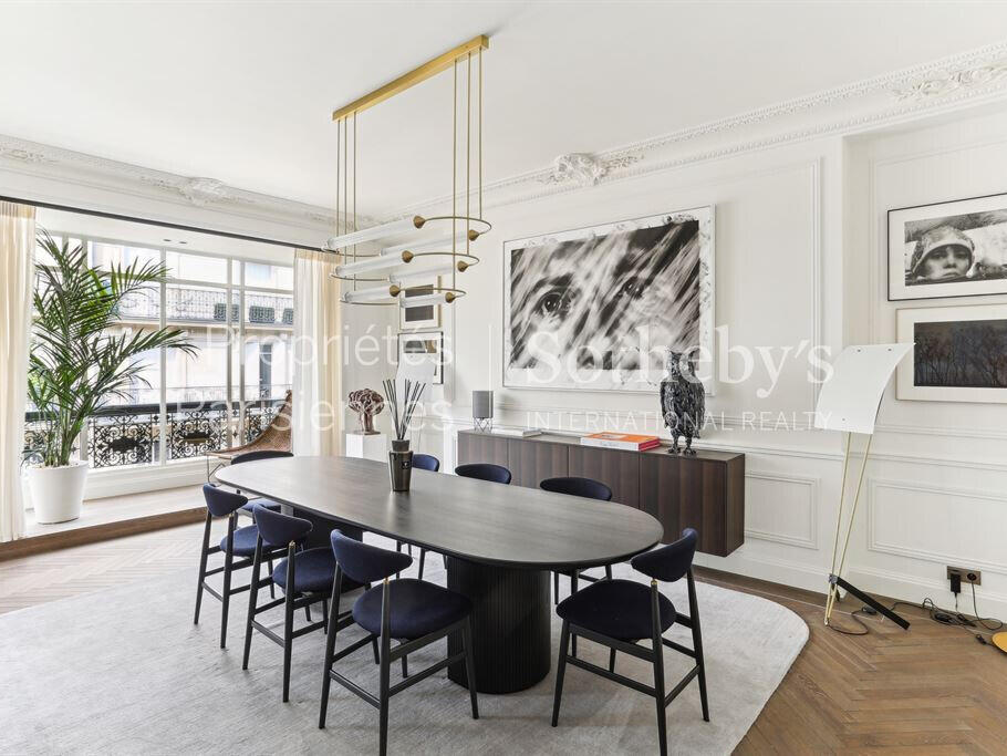 Apartment Paris 8e