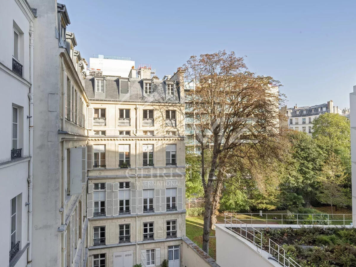 Apartment Paris 8e