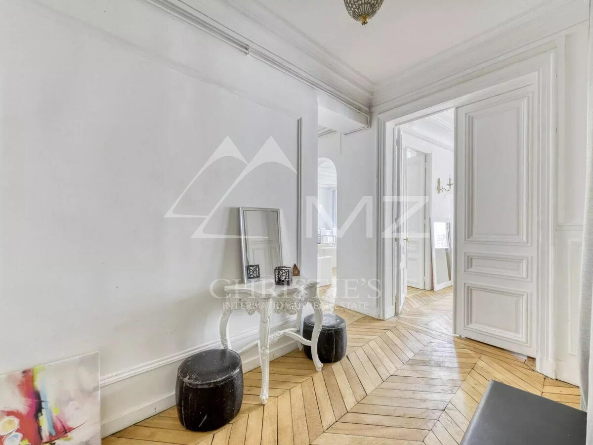 Apartment Paris 8e